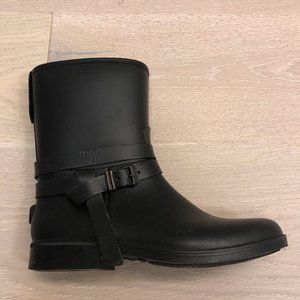 Barneys New York Rain Boot